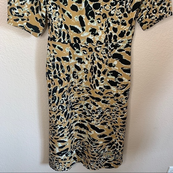 Topshop Leopard Animal Print Dress With Slit, Pleats & Short Sleeves US Size 2 - Picture 10 of 14